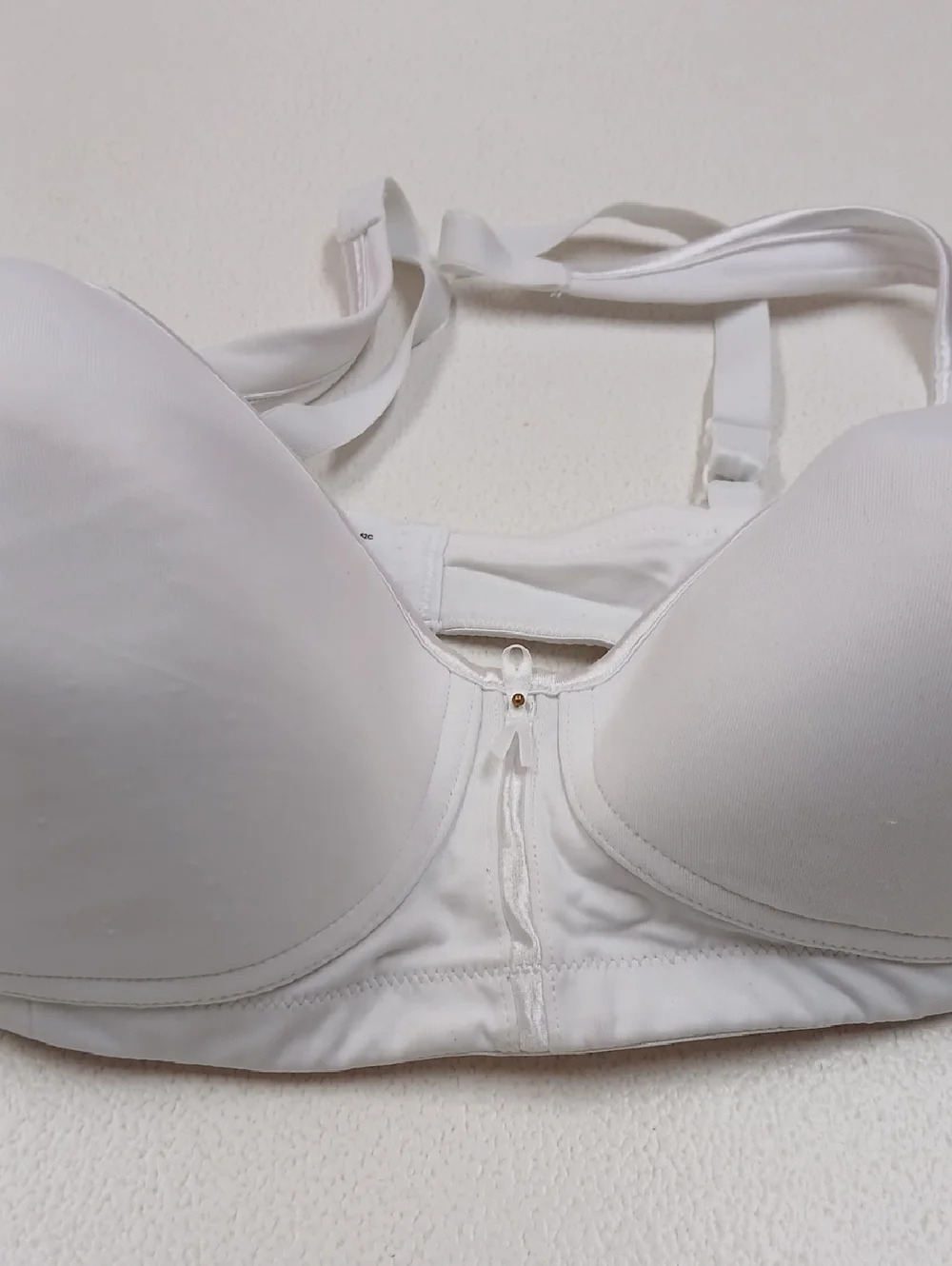 White Molded Cup Convertible Bra with Supportive Underband - Picture 1 of 7